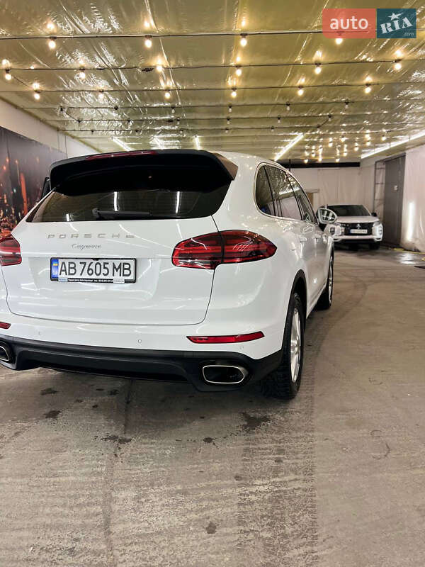 Внедорожник / Кроссовер Porsche Cayenne 2015 в Виннице