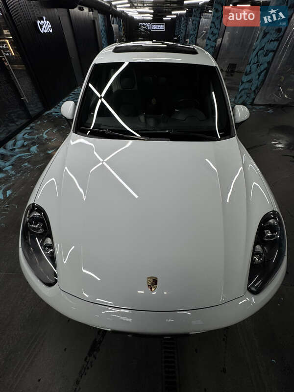 Позашляховик / Кросовер Porsche Cayenne 2014 в Києві