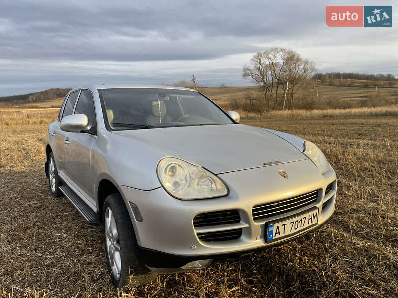 Внедорожник / Кроссовер Porsche Cayenne 2004 в Ивано-Франковске