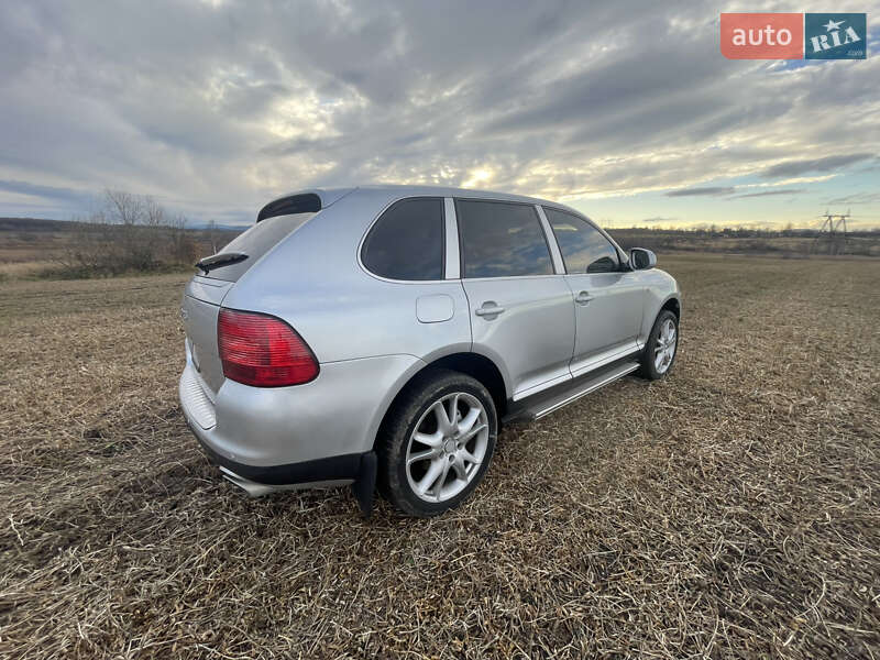 Внедорожник / Кроссовер Porsche Cayenne 2004 в Ивано-Франковске