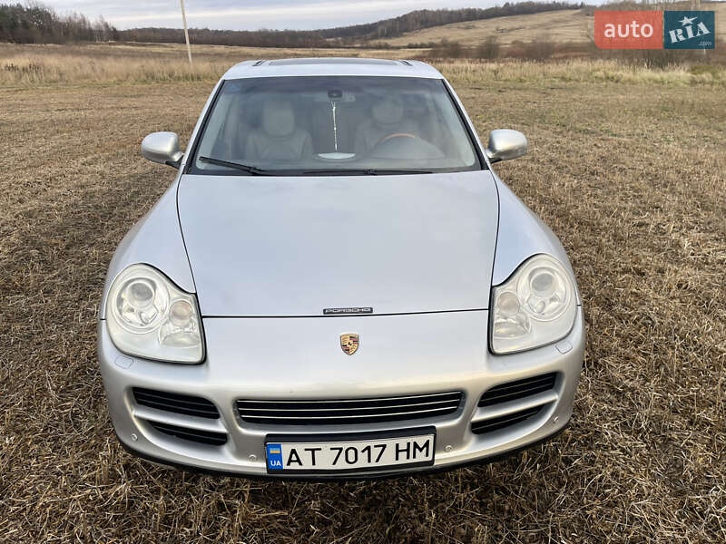 Внедорожник / Кроссовер Porsche Cayenne 2004 в Ивано-Франковске