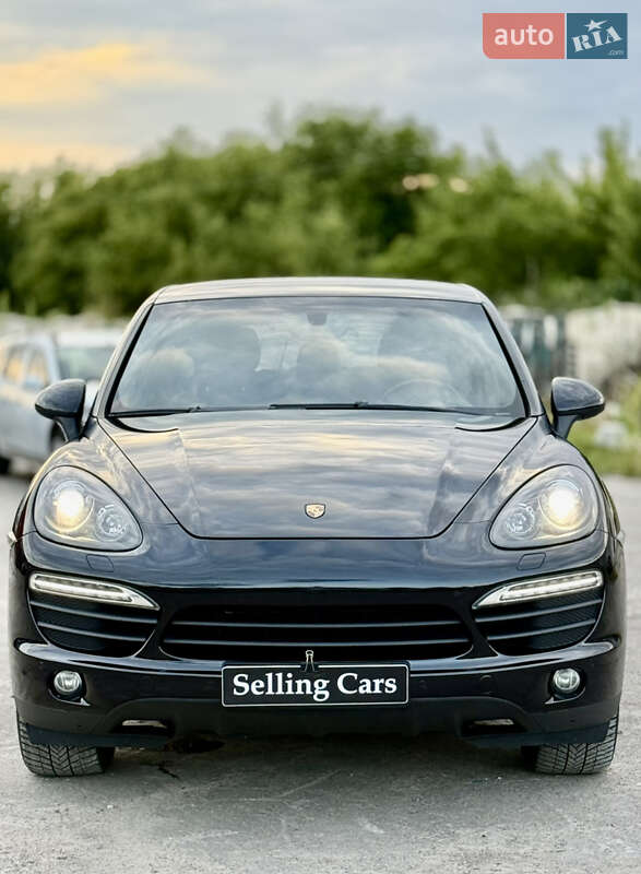 Внедорожник / Кроссовер Porsche Cayenne 2011 в Ровно
