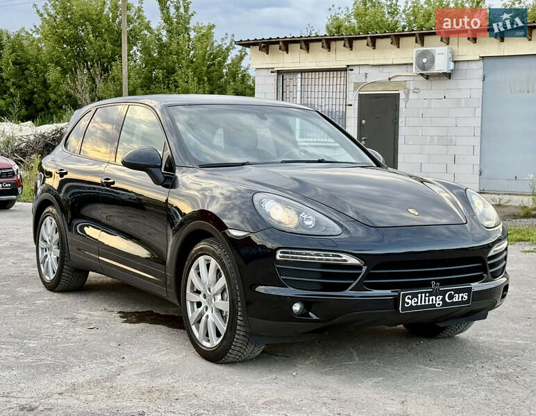 Внедорожник / Кроссовер Porsche Cayenne 2011 в Ровно
