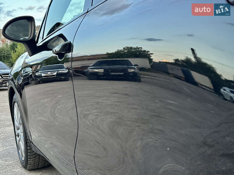 Внедорожник / Кроссовер Porsche Cayenne 2011 в Ровно