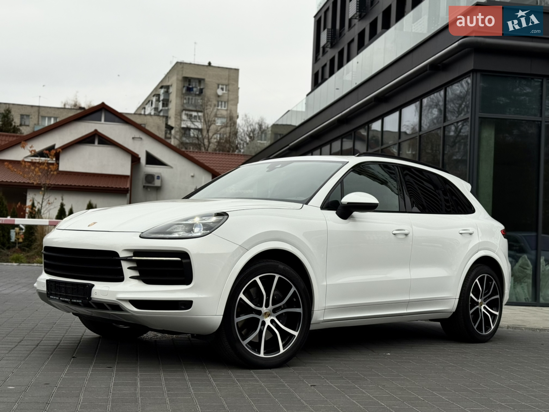 2021 Porsche Cayenne - мініатюра 2