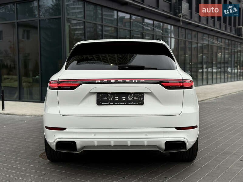 Внедорожник / Кроссовер Porsche Cayenne 2021 в Львове