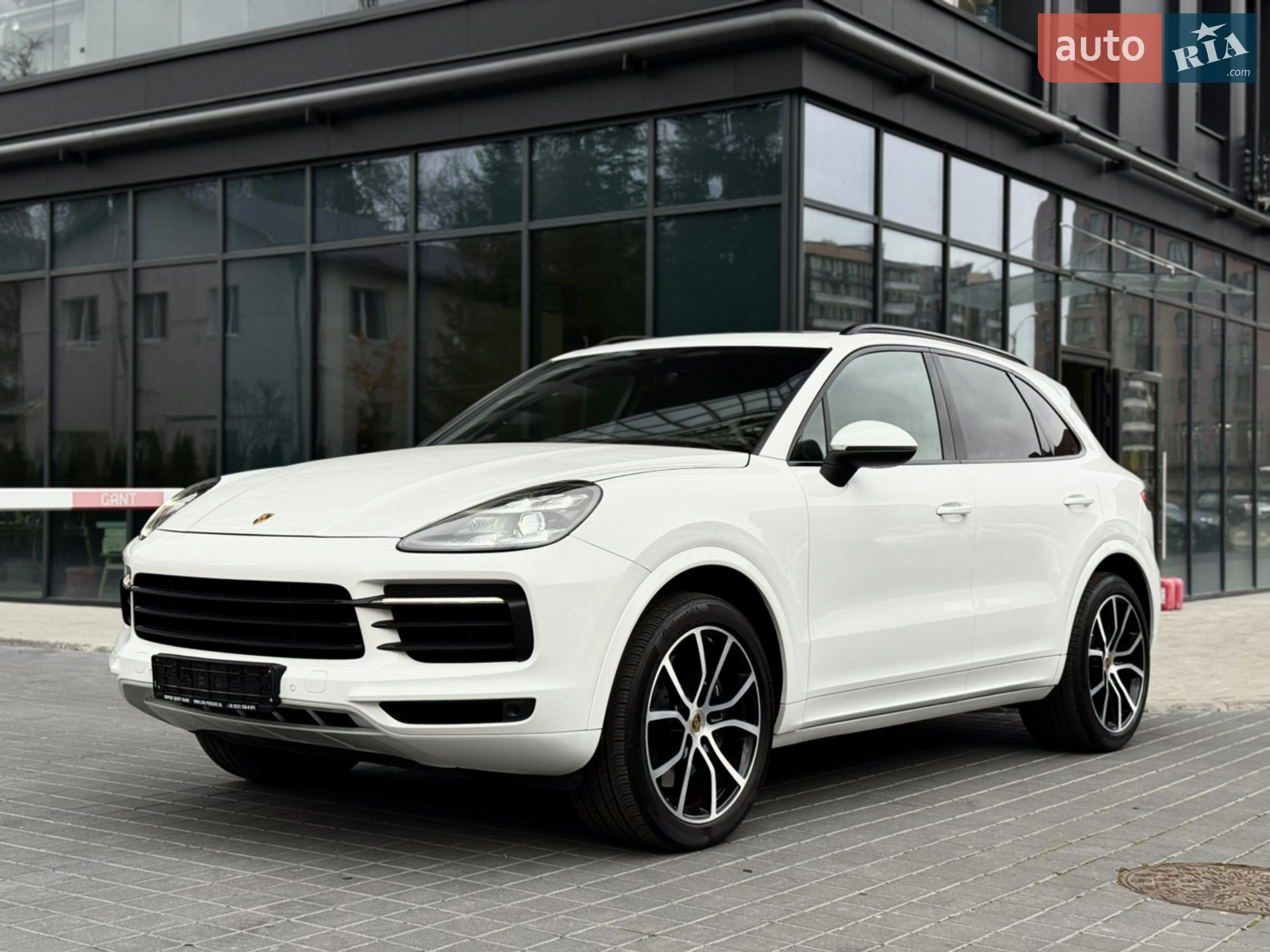 2021 Porsche Cayenne - мініатюра 24
