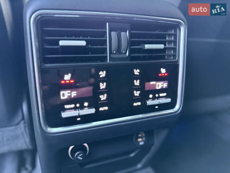 Позашляховик / Кросовер Porsche Cayenne 2020 в Одесі