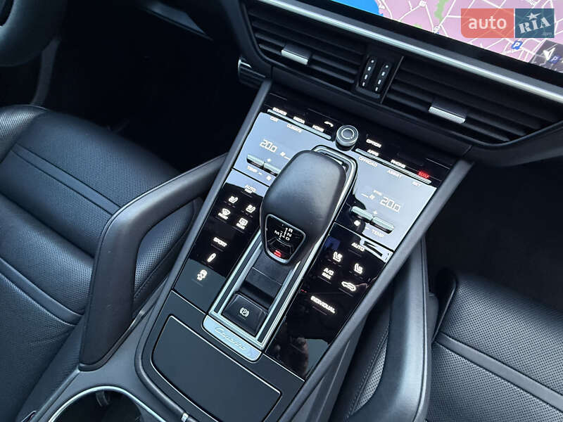 Позашляховик / Кросовер Porsche Cayenne 2020 в Одесі