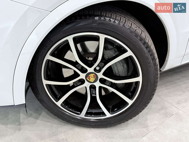 Позашляховик / Кросовер Porsche Cayenne 2020 в Одесі