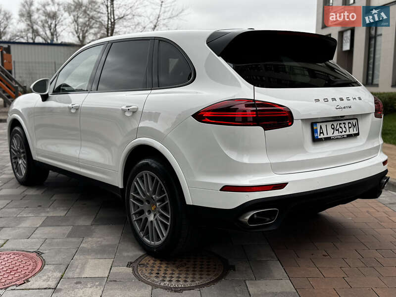 Позашляховик / Кросовер Porsche Cayenne 2017 в Києві