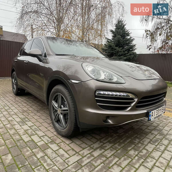 Позашляховик / Кросовер Porsche Cayenne 2012 в Києві