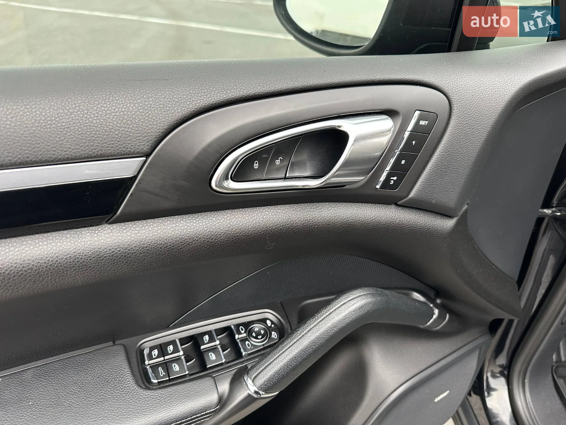 2014 Porsche Cayenne - мініатюра 32