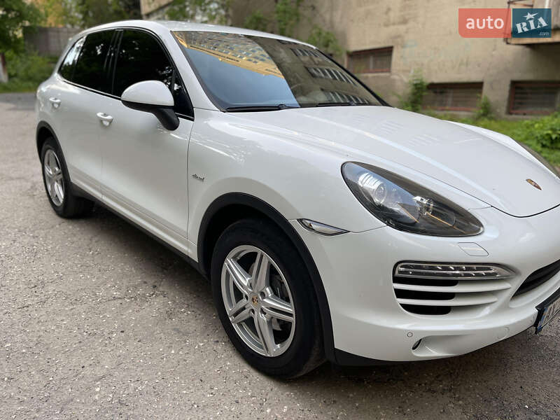 Позашляховик / Кросовер Porsche Cayenne 2012 в Харкові