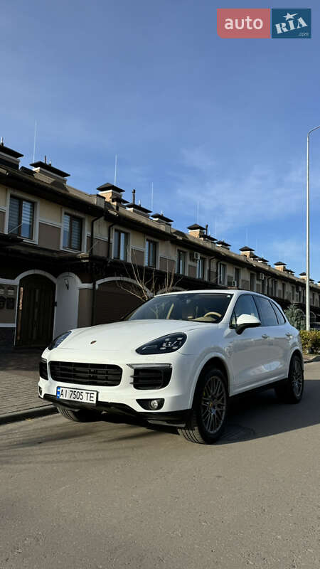 Porsche Cayenne 2016