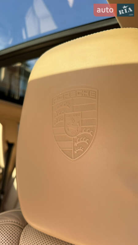 Позашляховик / Кросовер Porsche Cayenne 2016 в Броварах фото 23 Позашляховик / Кросовер Porsche Cayenne 2016 в Броварах