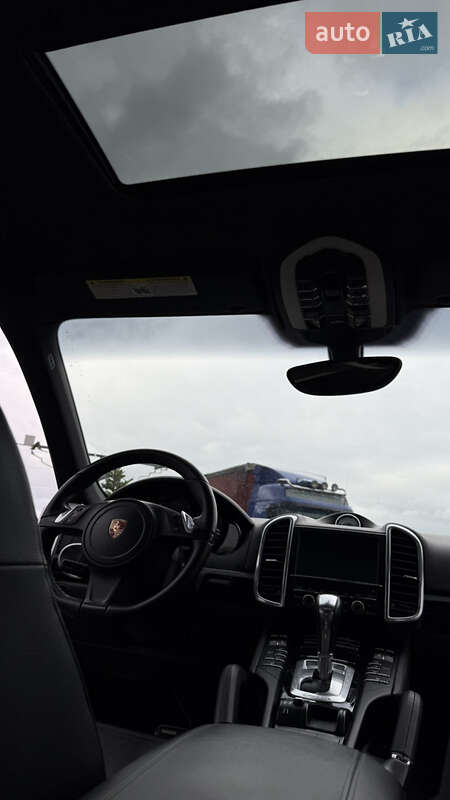 Позашляховик / Кросовер Porsche Cayenne 2013 в Хусті