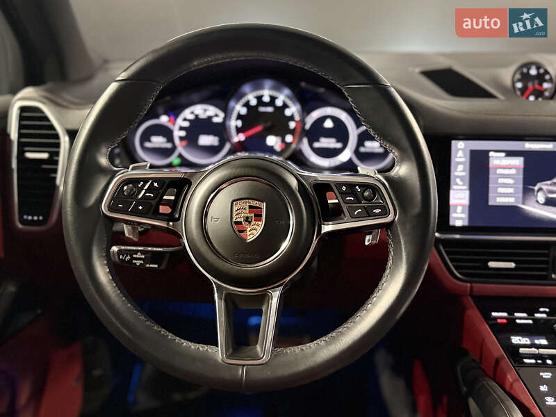 Позашляховик / Кросовер Porsche Cayenne 2021 в Одесі