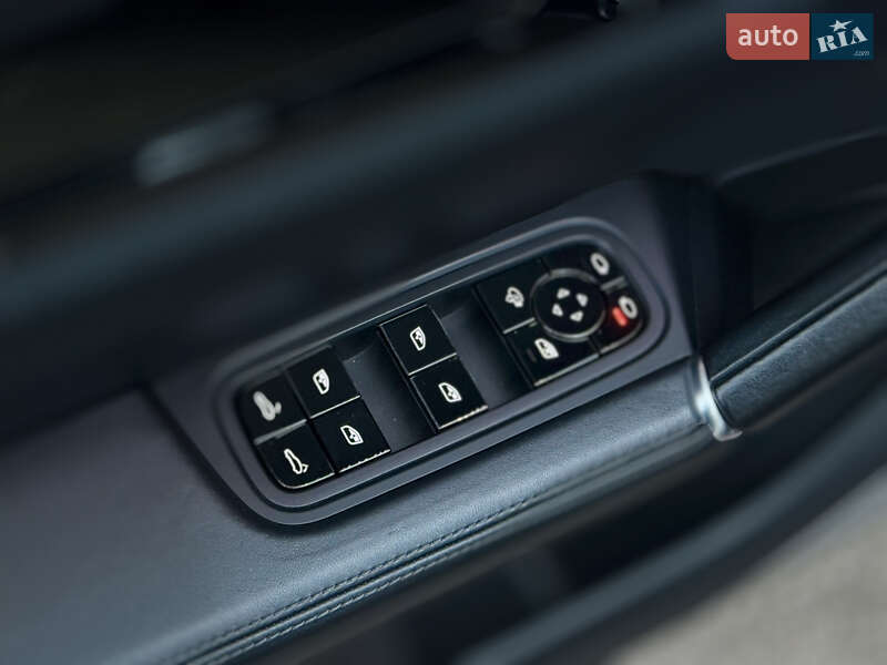 Позашляховик / Кросовер Porsche Cayenne 2017 в Харкові