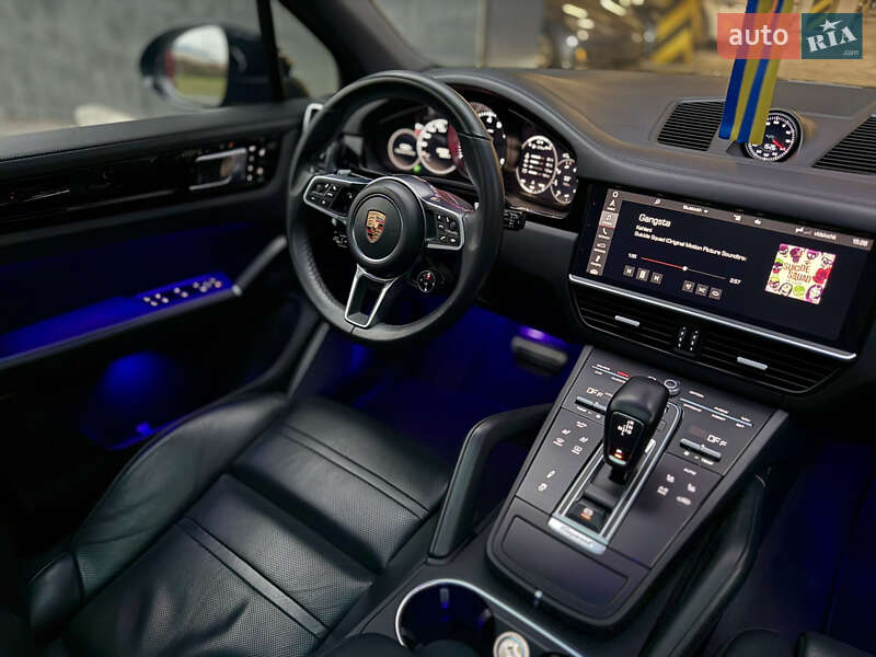 Позашляховик / Кросовер Porsche Cayenne 2017 в Харкові