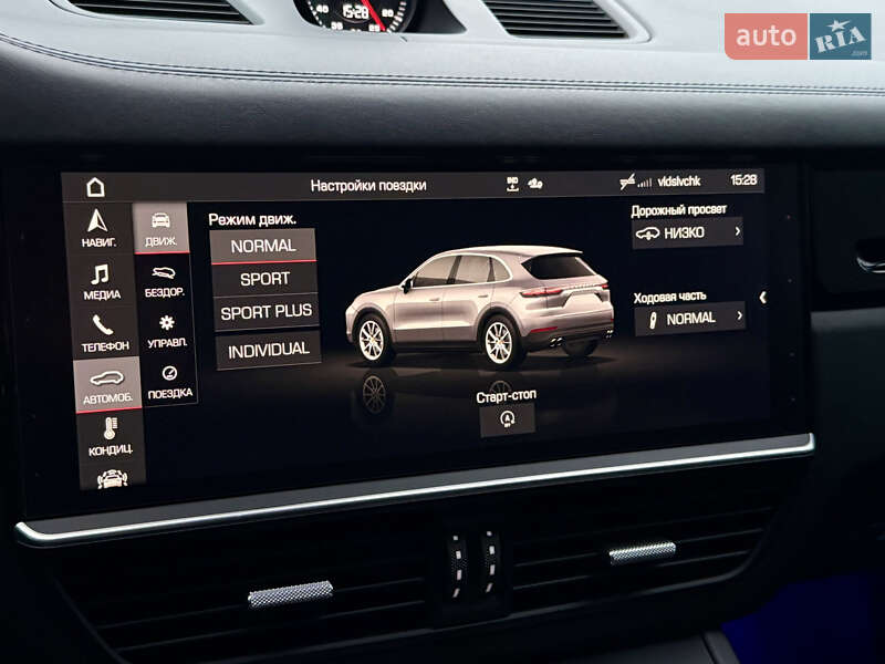 Позашляховик / Кросовер Porsche Cayenne 2017 в Харкові