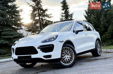 Позашляховик / Кросовер Porsche Cayenne 2012 в Дніпрі