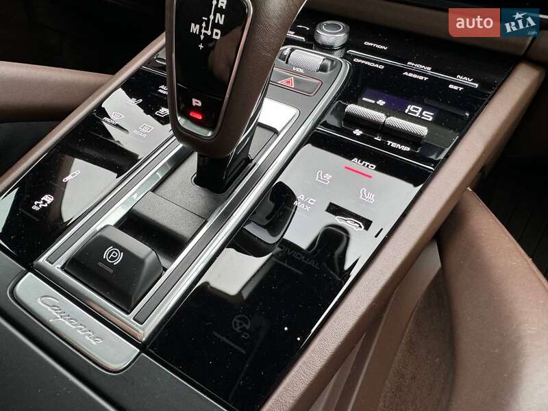 Позашляховик / Кросовер Porsche Cayenne 2021 в Києві