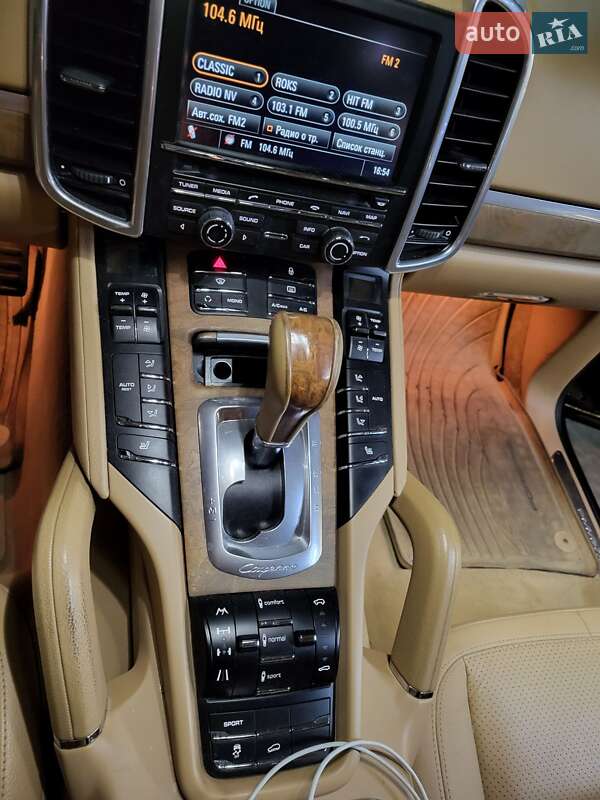 Позашляховик / Кросовер Porsche Cayenne 2012 в Києві фото 8 Позашляховик / Кросовер Porsche Cayenne 2012 в Києві