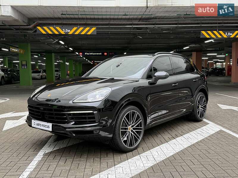 Позашляховик / Кросовер Porsche Cayenne 2021 в Києві