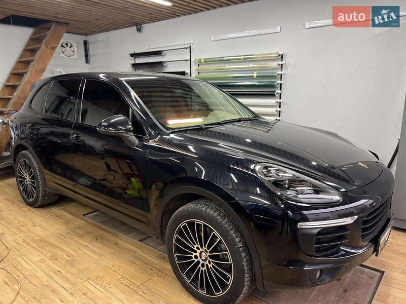 Porsche Cayenne 2015 Porsche Cayenne 2015