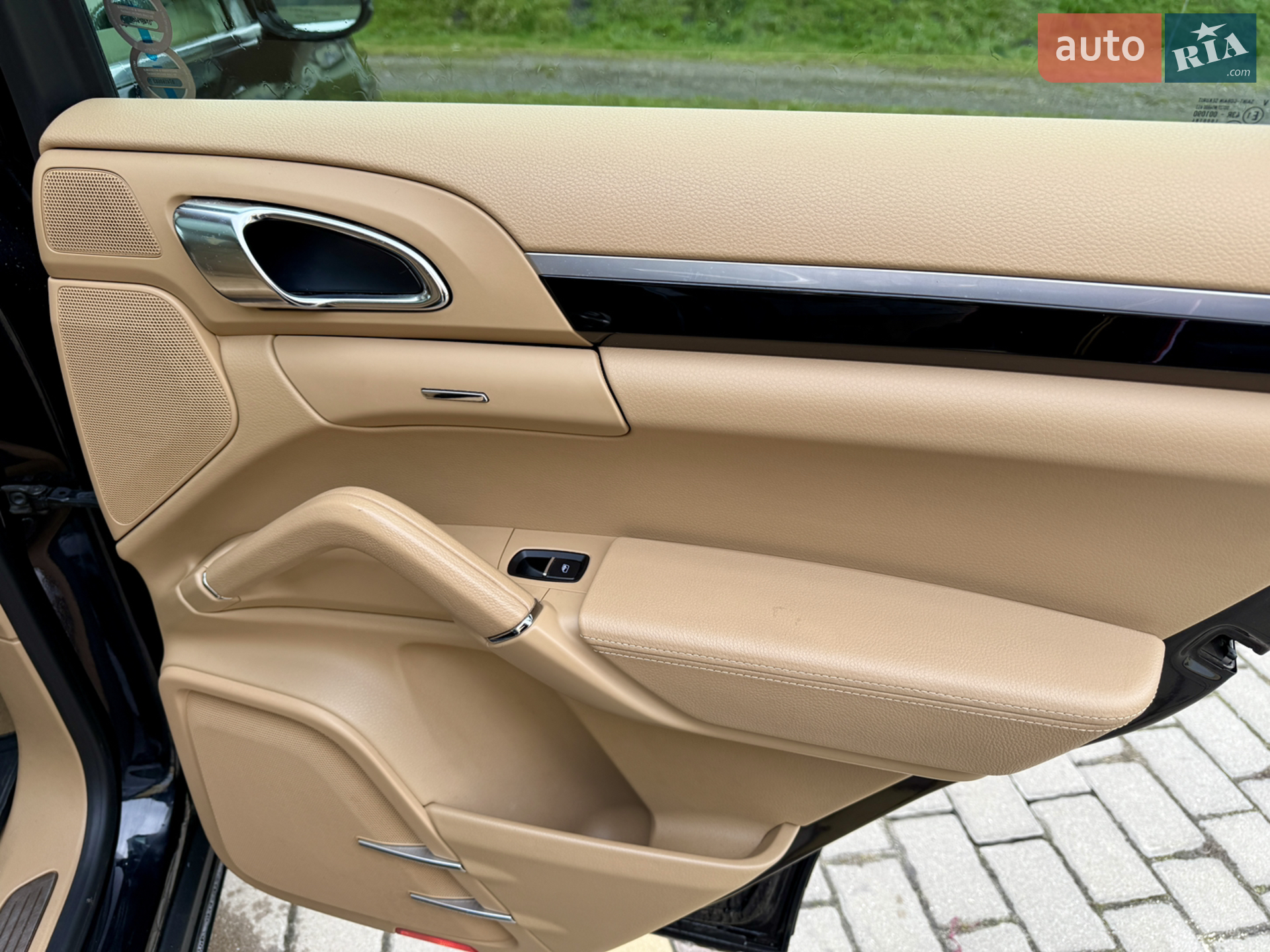 2015 Porsche Cayenne - мініатюра 32