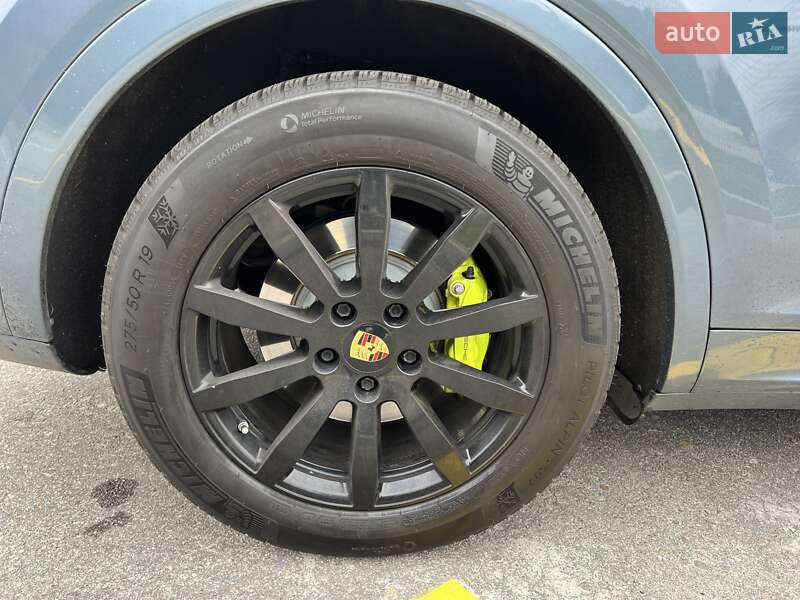 Внедорожник / Кроссовер Porsche Cayenne 2018 в Днепре фото 10 Внедорожник / Кроссовер Porsche Cayenne 2018 в Днепре