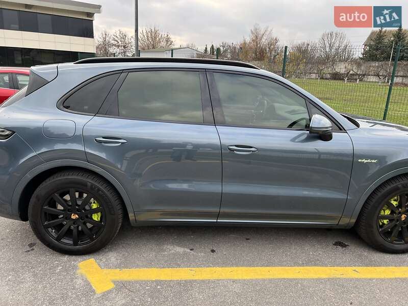 Внедорожник / Кроссовер Porsche Cayenne 2018 в Днепре фото 17 Внедорожник / Кроссовер Porsche Cayenne 2018 в Днепре