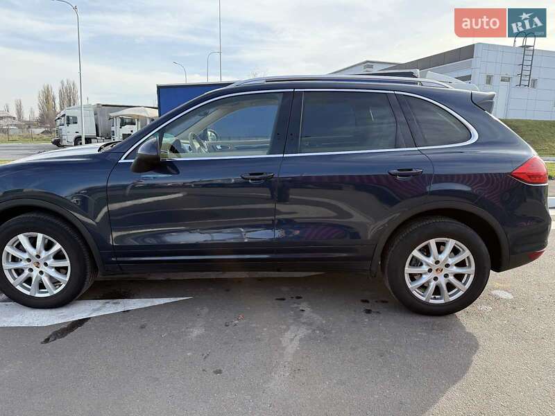 Позашляховик / Кросовер Porsche Cayenne 2013 в Одесі