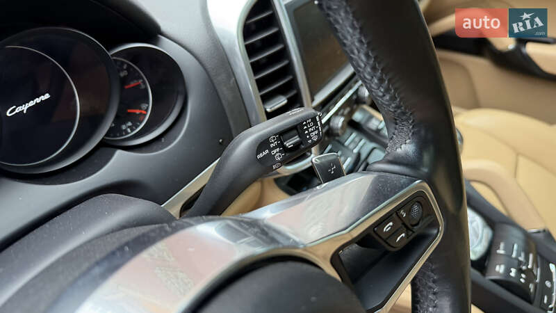 Позашляховик / Кросовер Porsche Cayenne 2016 в Києві