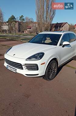 Внедорожник / Кроссовер Porsche Cayenne 2019 в Киеве
