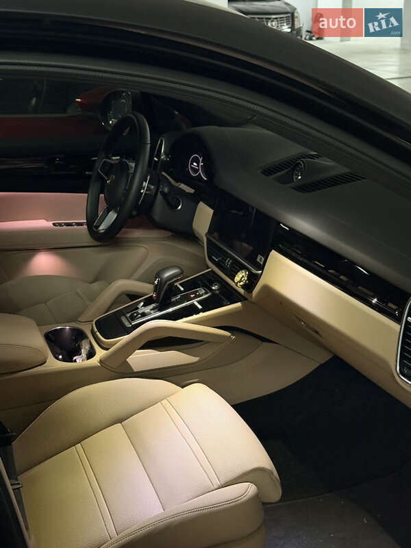 Позашляховик / Кросовер Porsche Cayenne 2021 в Києві