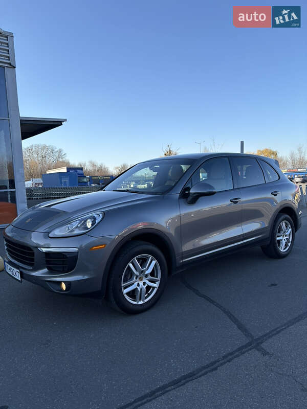 Позашляховик / Кросовер Porsche Cayenne 2015 в Києві фото Позашляховик / Кросовер Porsche Cayenne 2015 в Києві