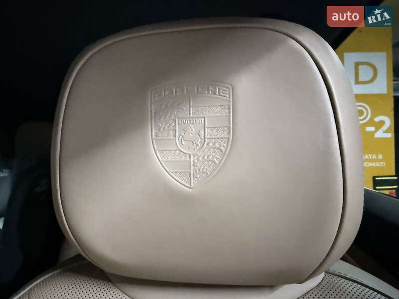 Внедорожник / Кроссовер Porsche Cayenne 2018 в Киеве фото 24 Внедорожник / Кроссовер Porsche Cayenne 2018 в Киеве