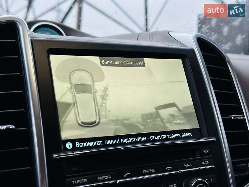 Позашляховик / Кросовер Porsche Cayenne 2012 в Харкові