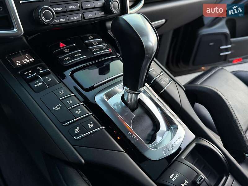 Позашляховик / Кросовер Porsche Cayenne 2017 в Дніпрі