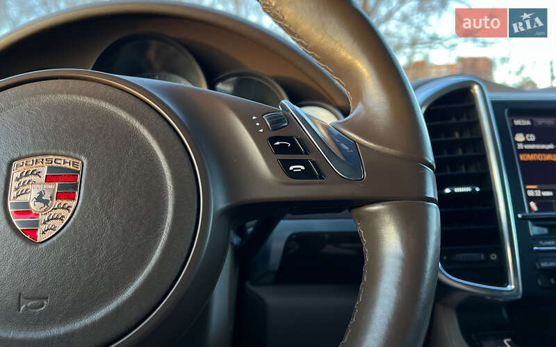 Внедорожник / Кроссовер Porsche Cayenne 2012 в Львове