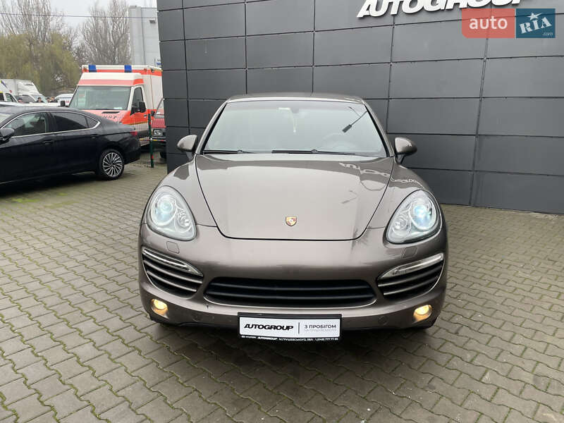 Внедорожник / Кроссовер Porsche Cayenne 2012 в Одессе