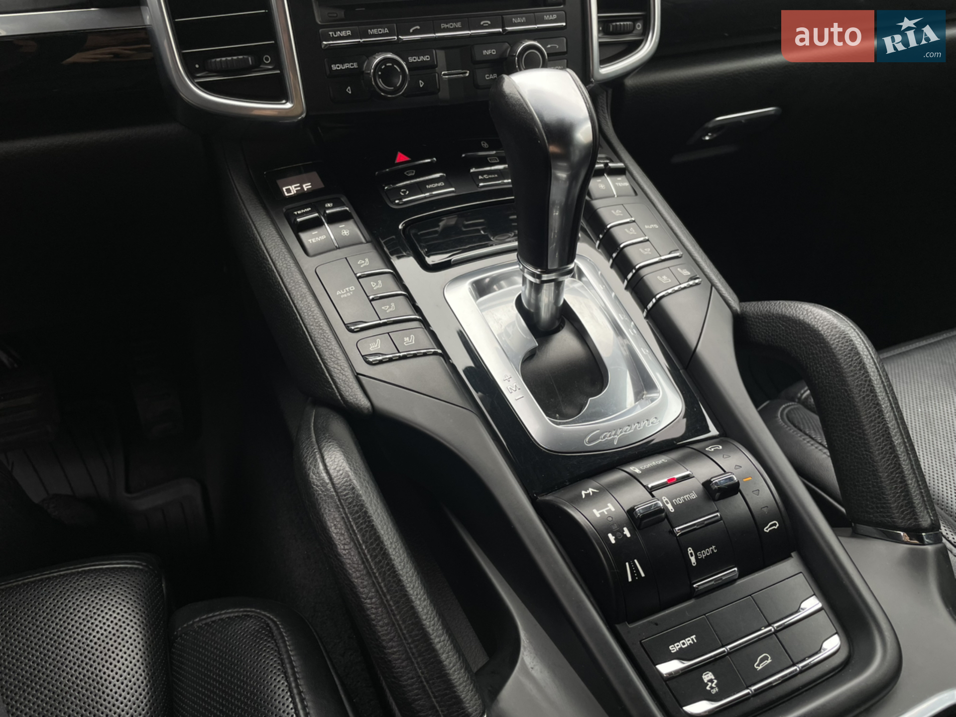 2012 Porsche Cayenne - мініатюра 19