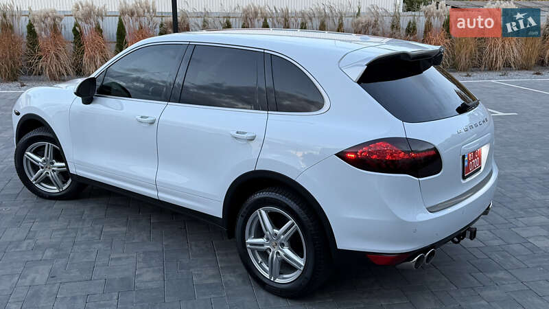 Позашляховик / Кросовер Porsche Cayenne 2014 в Луцьку