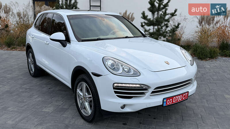 Позашляховик / Кросовер Porsche Cayenne 2014 в Луцьку