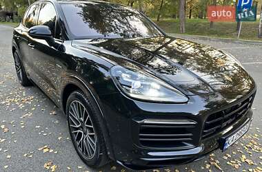 Позашляховик / Кросовер Porsche Cayenne 2018 в Києві