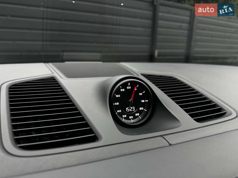 Внедорожник / Кроссовер Porsche Cayenne 2018 в Тернополе