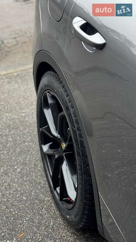 Позашляховик / Кросовер Porsche Cayenne 2010 в Києві