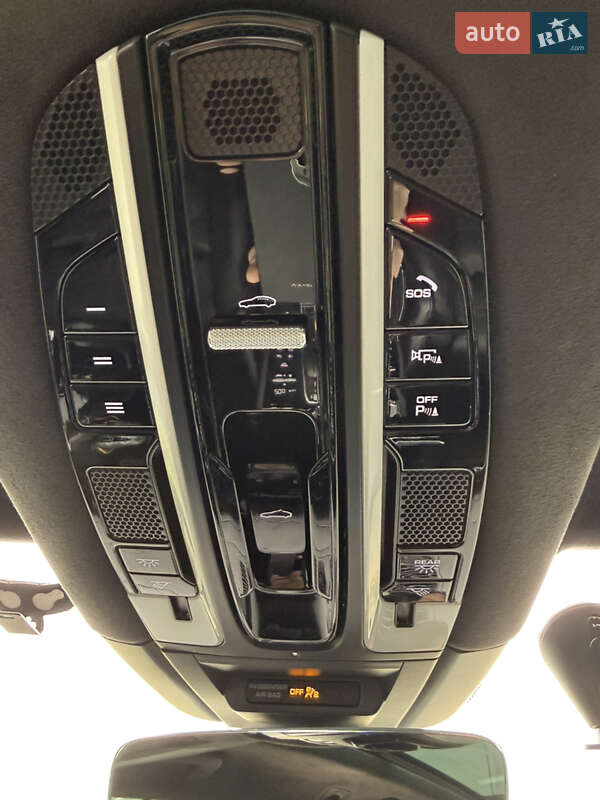 Позашляховик / Кросовер Porsche Cayenne 2019 в Києві